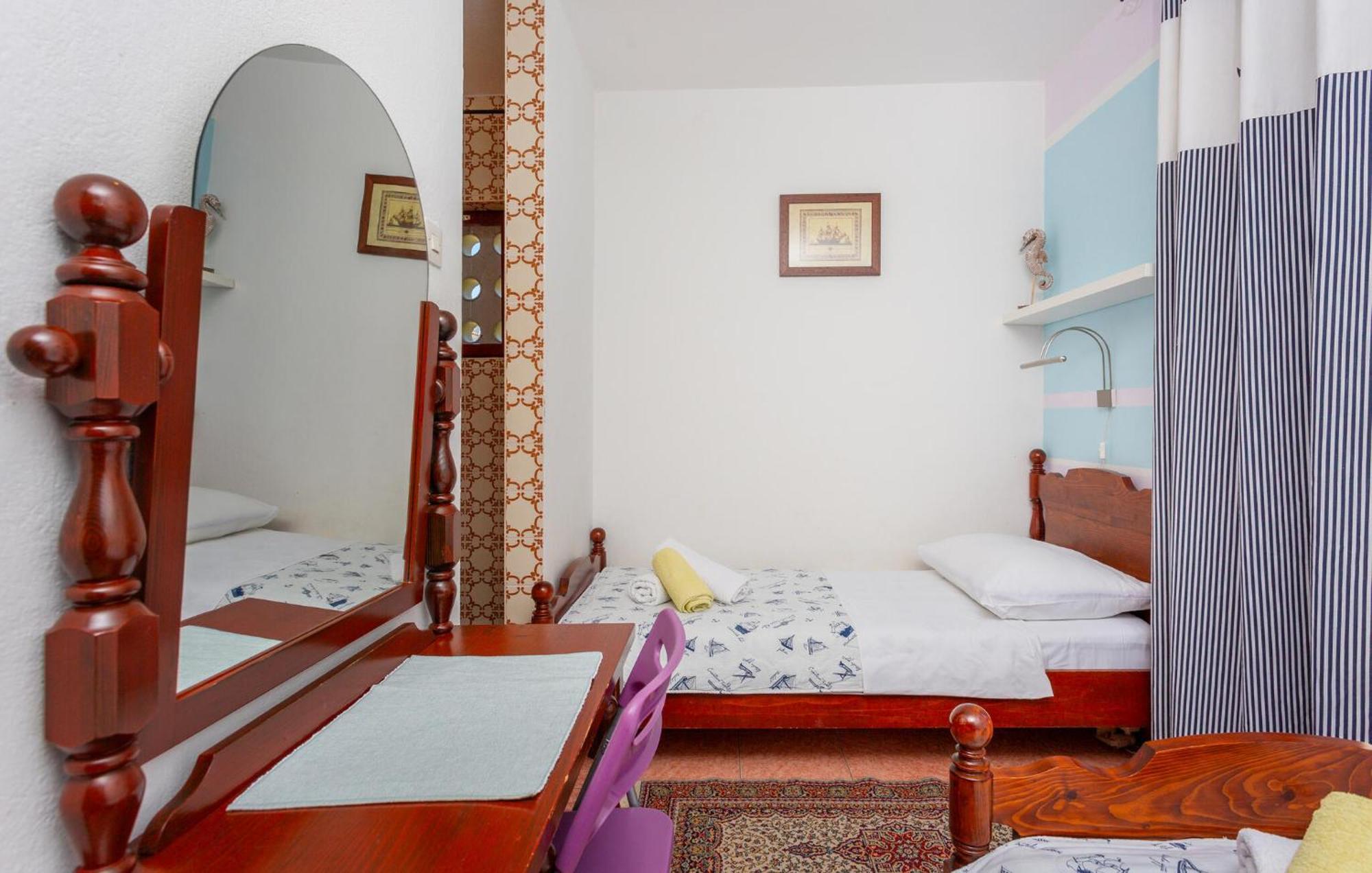 3 Bedroom Stunning Apartment In Krk Krk Town Exterior foto
